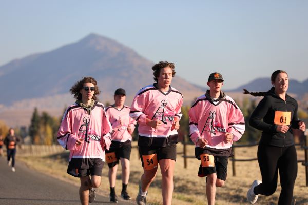 Runners run in the SWE race